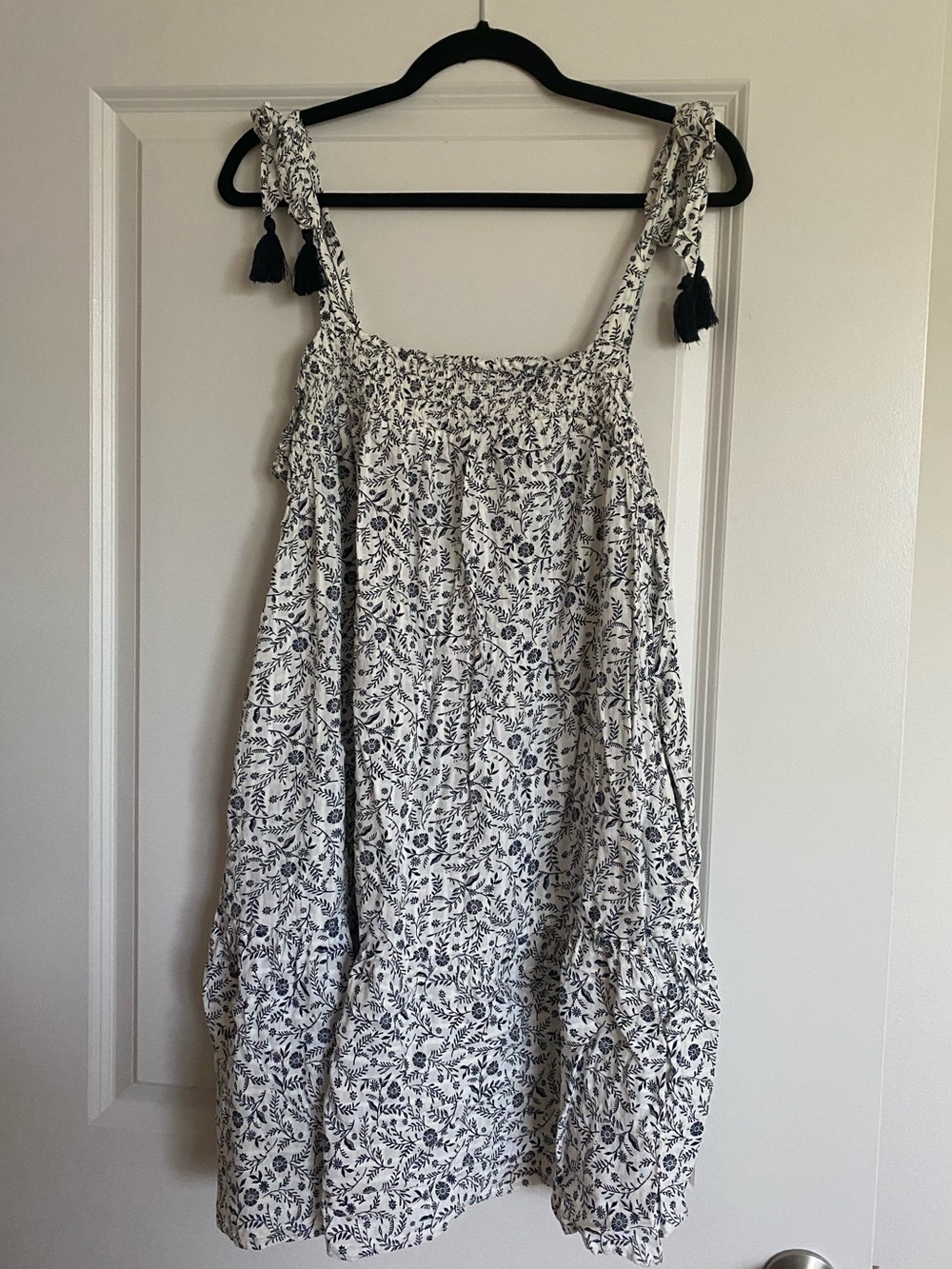 Old Navy Women’s White Mini Dress with Navy Floral Print | Medium